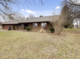 5128 Gas Lite Ct, Loves Park, IL 61111