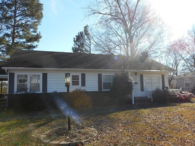 1st image of 1305 W Arch Ave