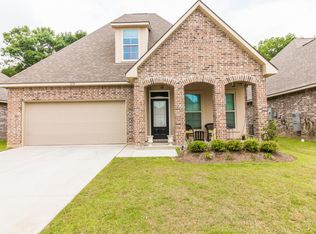 218 Marston House Dr, Youngsville, LA 70592