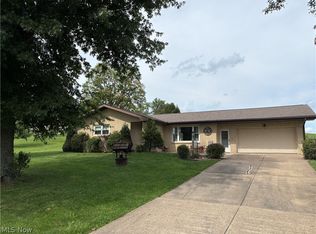 73305 Pleasant Grove Rd, Dillonvale, OH 43917
