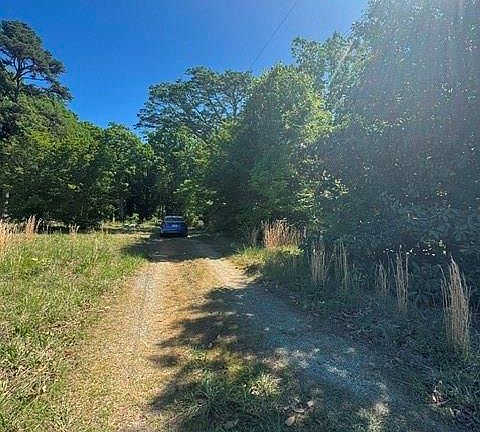 3rd image of 10908 Rozzelles Ferry Rd