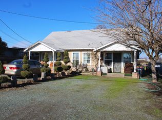 2406 W McAndrews Rd, Medford, OR 97501