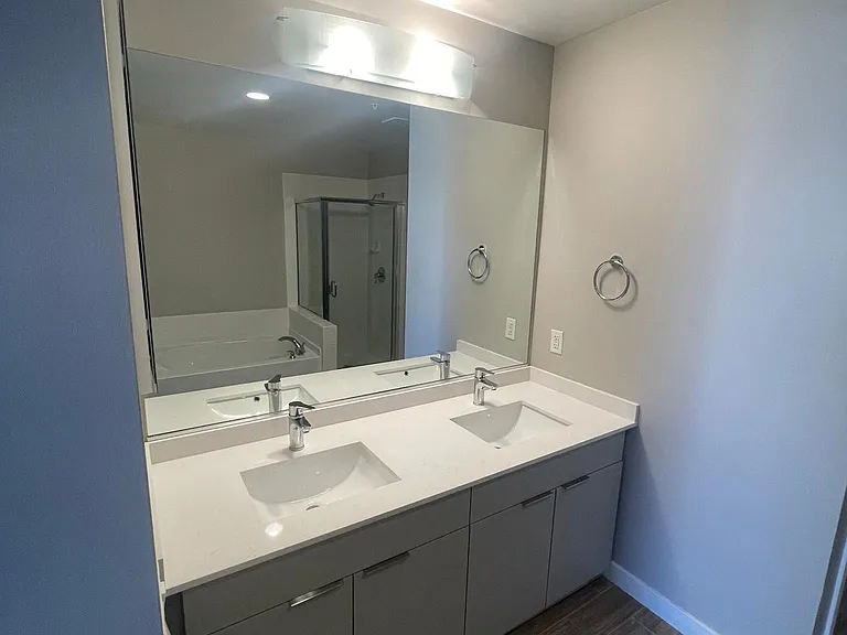 353 E Bonneville Ave #405 — Photo 10