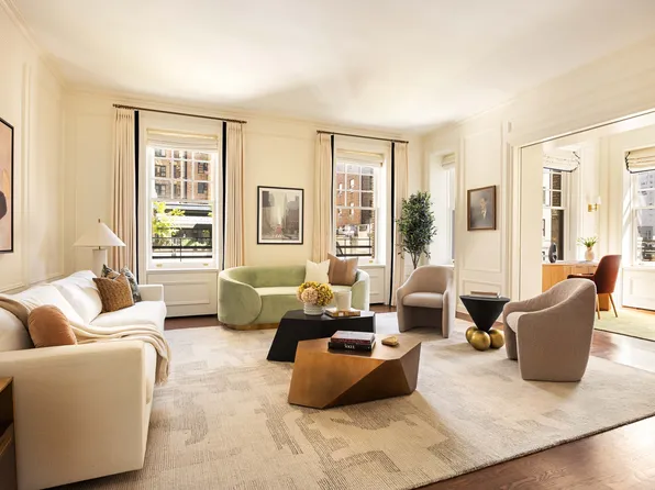 525 Park Avenue image 1 of 16