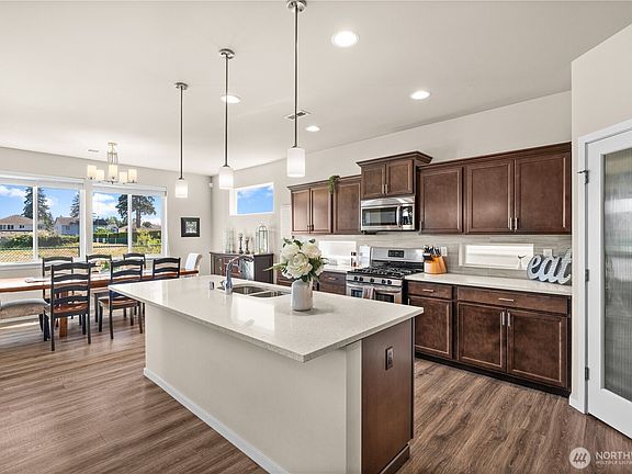 5th image of 2908 177th Street Ct E