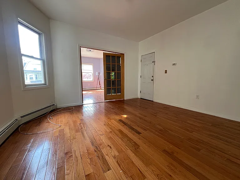 182 N 19th St #2 — Photo 9