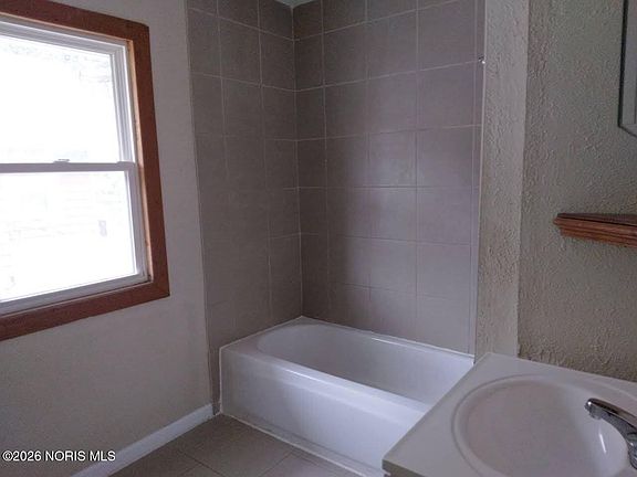 2nd image of 4228 N Lockwood Ave