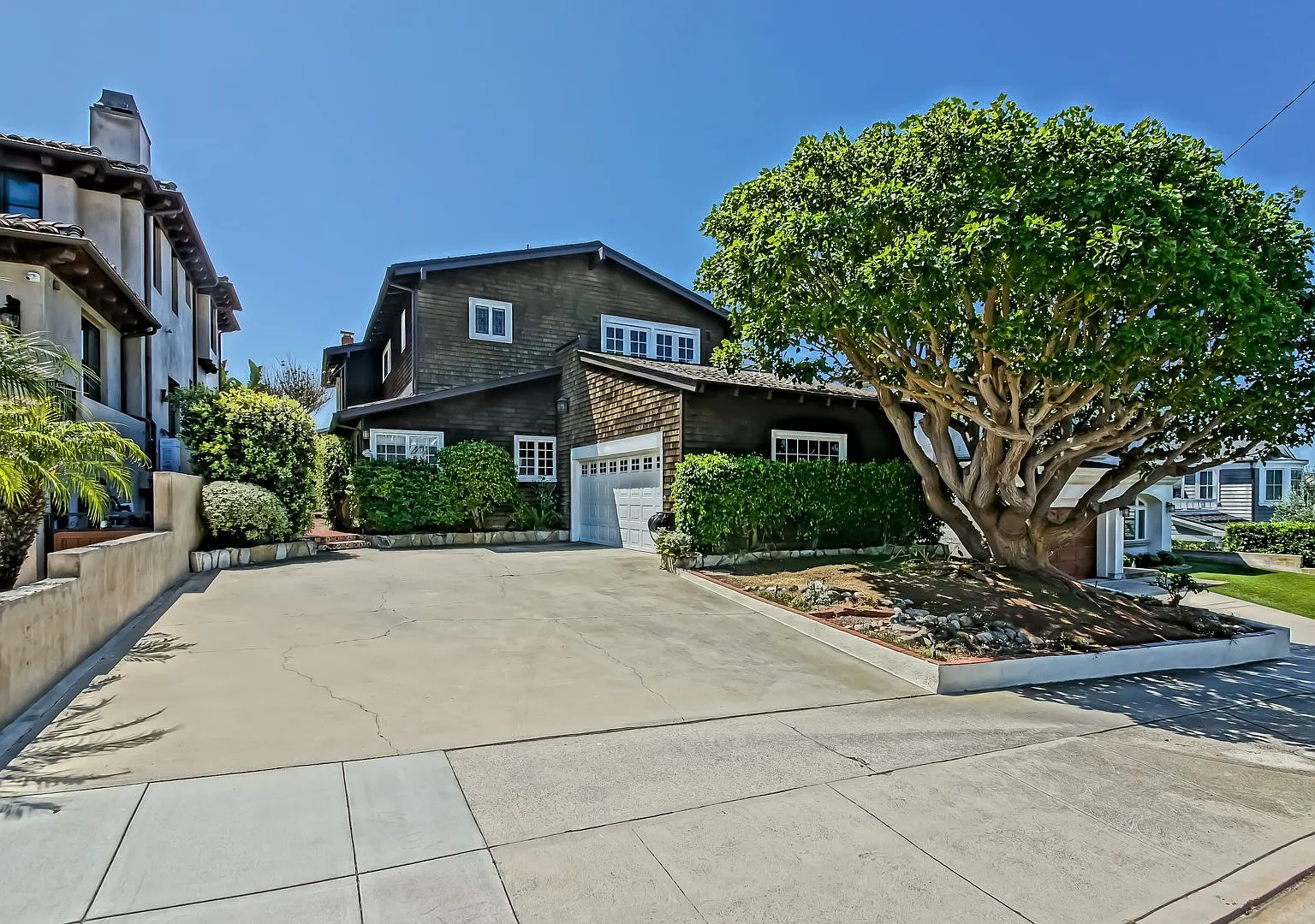 Available For 3 Months (Or More Tbd) - Charming & Fully Furnished, Hilltop Home W/ Large Rear Yar... — Photo 1
