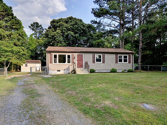 3rd image of 6320 Jackie Cir