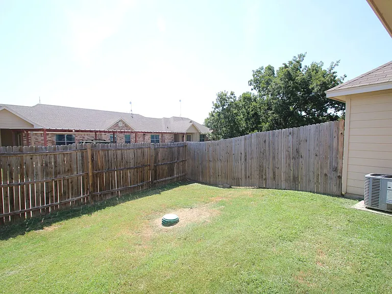 131 Sunburst Ct — Photo 16