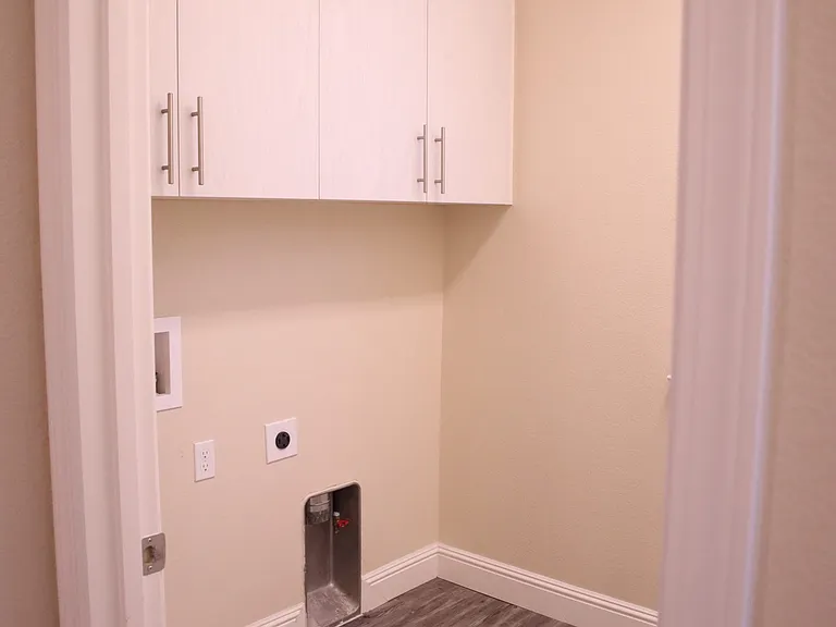 10821 Portico Cir — Photo 9