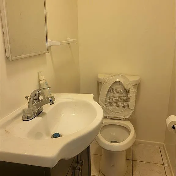 425 E Mission Rd #C — Photo 7