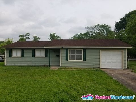 1st image of 3995 Broadmoor Dr