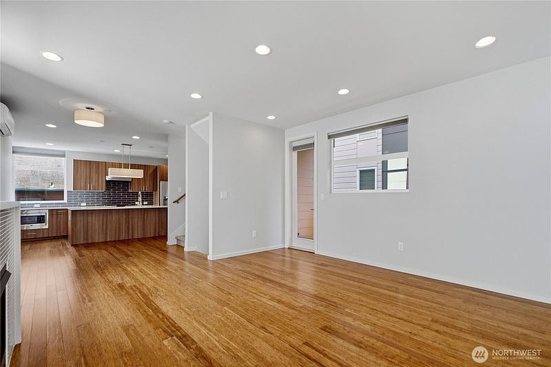 4th image of 2247 NW 64th Street
