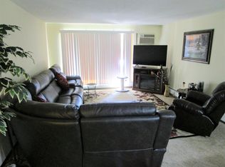 3155 Coachman Rd APT 202, Eagan, MN 55121