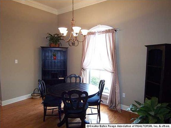 5th image of 13269 Mill Point Ave