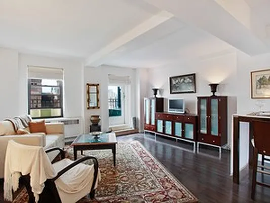 Sold by Corcoran | media 24