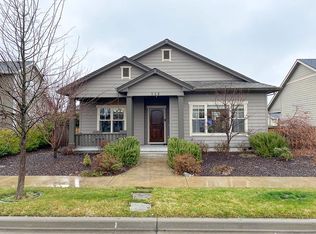 518 Stone Pointe Dr, Central Pt, OR