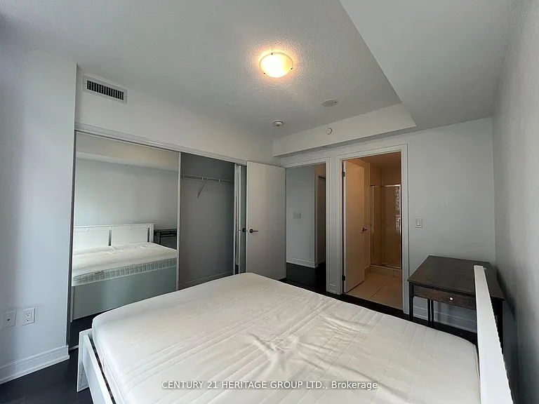 50 Wellesley St E #1202 — Photo 9