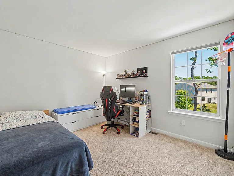 49 Fairhill Ave — Photo 12