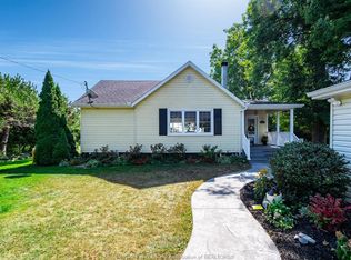 389 Erie View Ave, Essex, ON