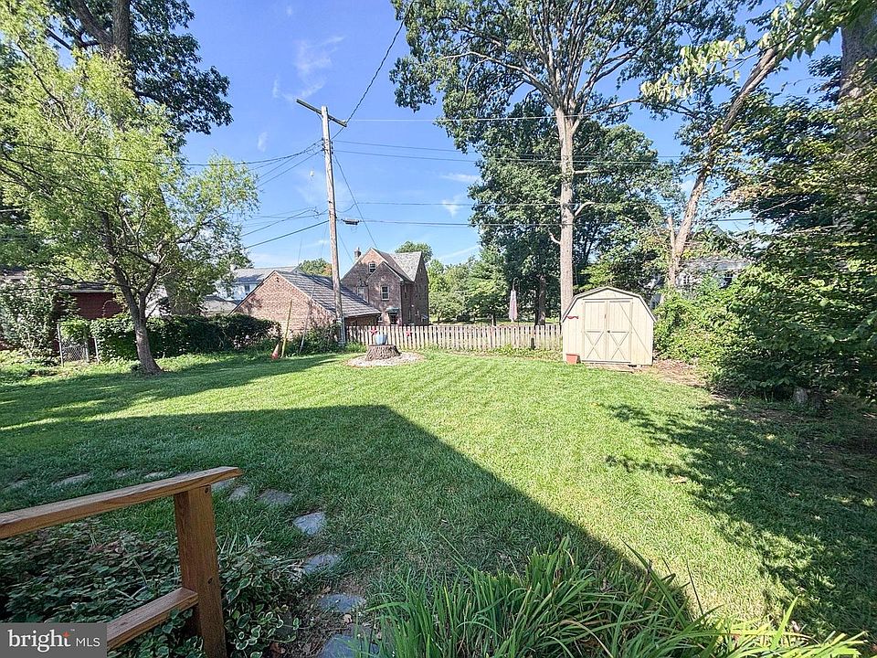 2nd image of 708 Dryden Dr