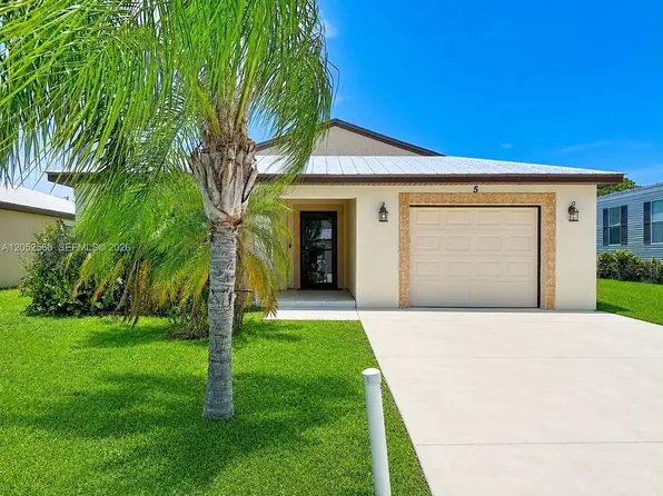 5 SE Flamenco Way, Port Saint Lucie, FL 34952