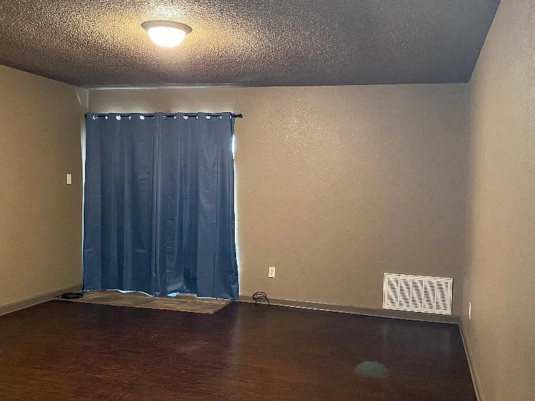 1216 Elm Ct — Photo 14