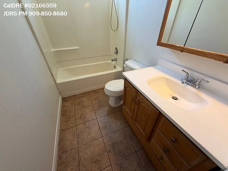 4725 Francis Ave — Photo 7