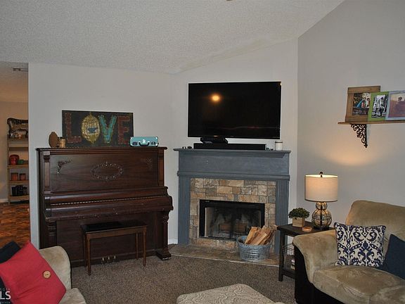 5th image of 122 Thornberry Trl