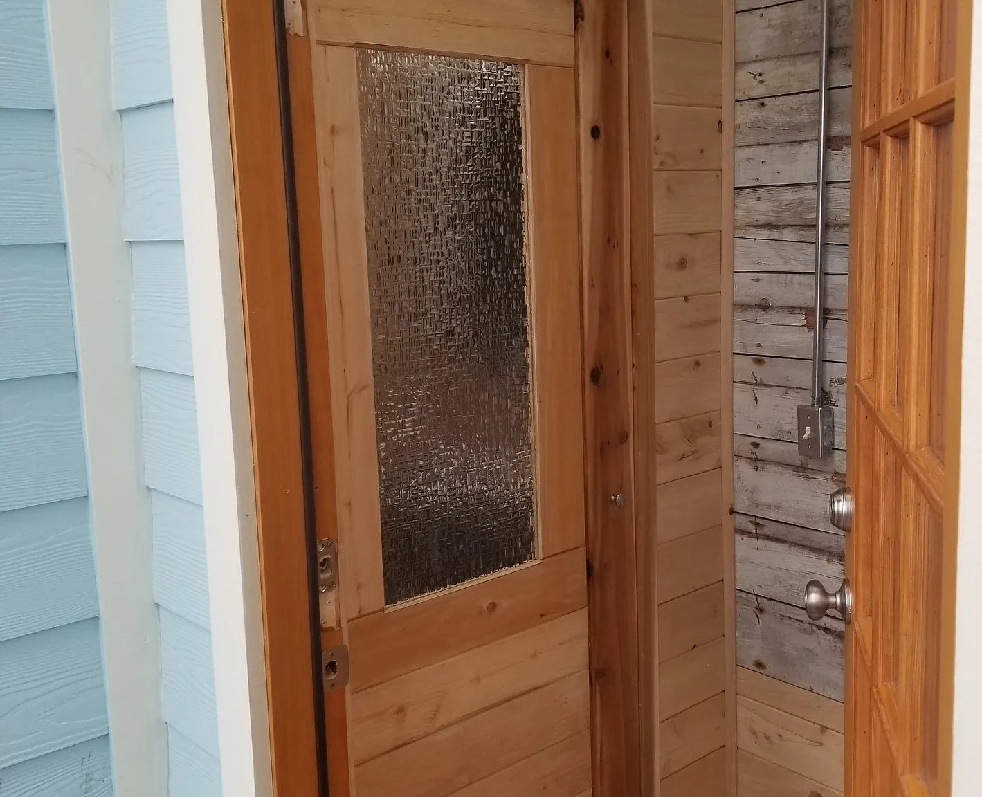 Studio, 400 sqft, $1,300 — Photo 3