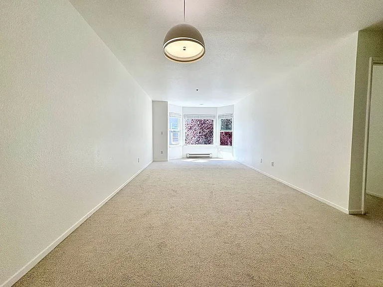 1945 Washington St #405 — Photo 4