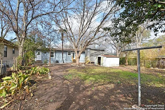571 W Merriweather St — Photo 37