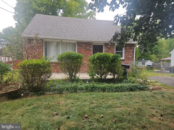 225 E Richardson Ave, Langhorne, PA 19047