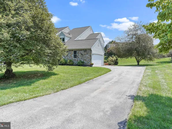 1405 Saddle Ln, Chester Springs, PA 19425