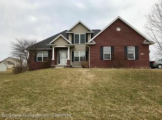 2193 Secretariat Ln, Saint Johns, MI
