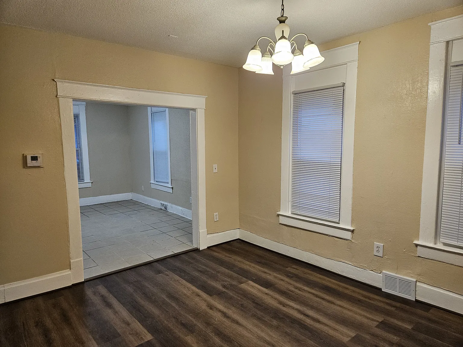 3 bed, 1012 sqft, $1,400 — Photo 2