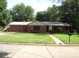 902 Wilson St, Norman, OK 73072