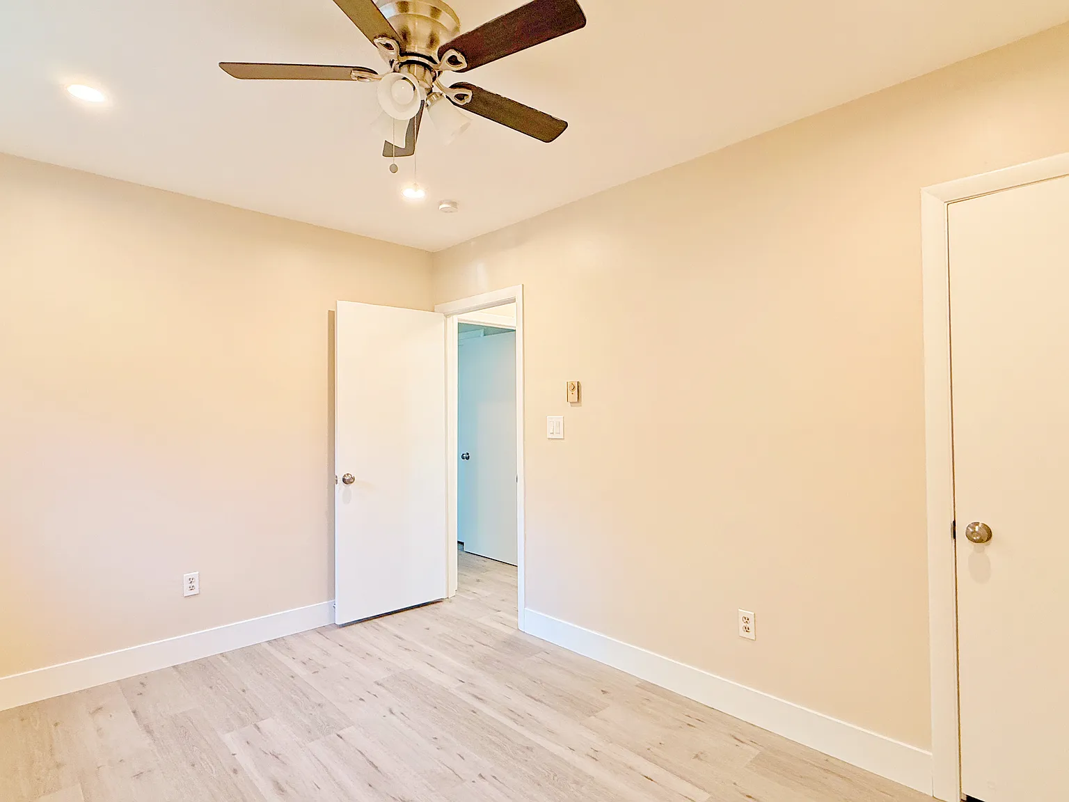 2 bed, 787 sqft, $2,800 — Photo 3