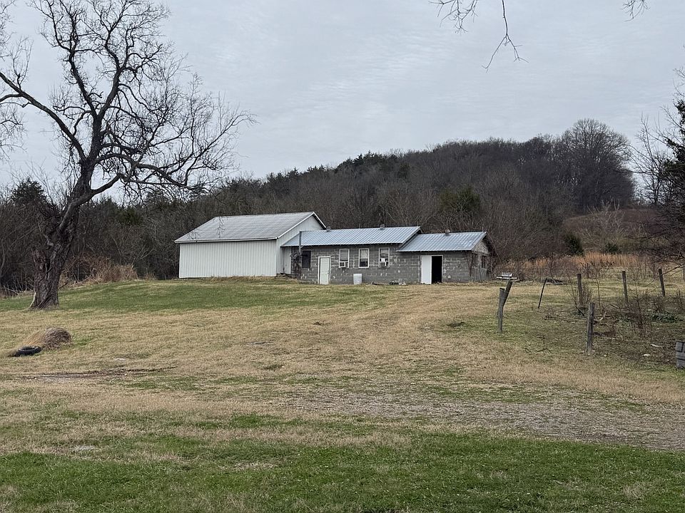 2nd image of 1520 Coosie Branch Rd