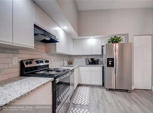 6879 Bridlewood Ct #6879, Boca Raton, FL 33433