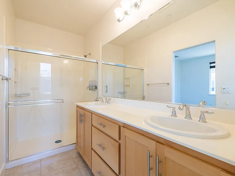 1673 Lee Way — Photo 16