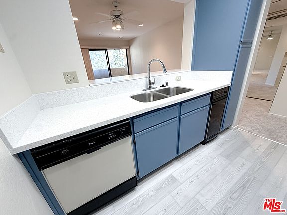 5th image of 501 Palisades Dr APT 317