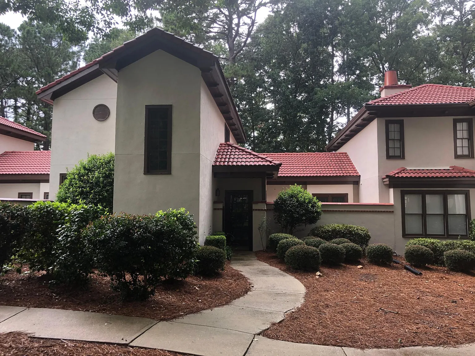 2 bed, 1826 sqft, $2,250 — Photo 4