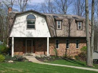 716 Alpine Dr, Canonsburg, PA 15317