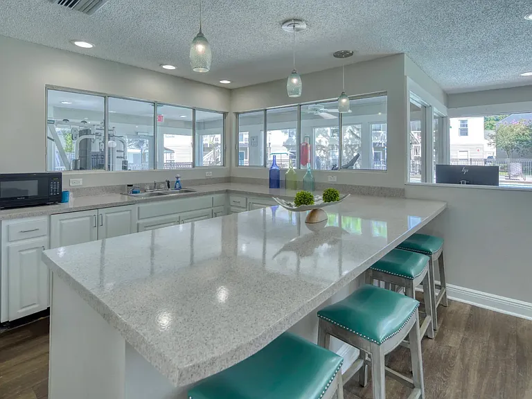 Beach Club — Photo 12