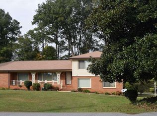 1990 Evergreen Dr, Austell, GA