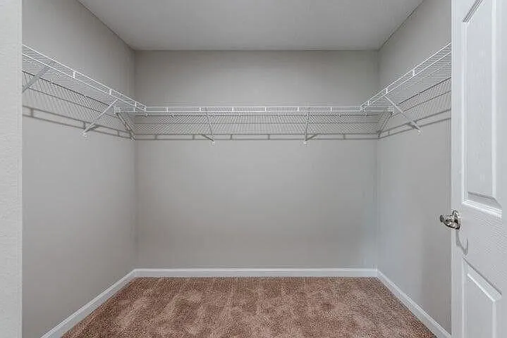 2372 SE Maslan Ave — Photo 32