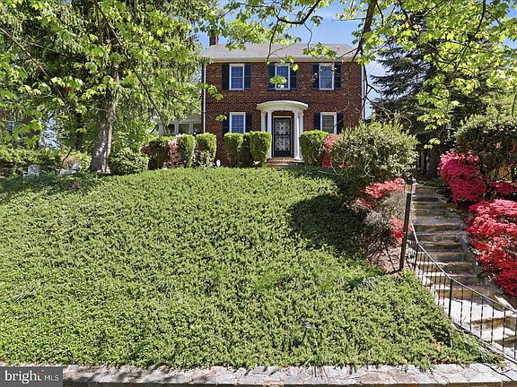 3rd image of 6205 29th St NW