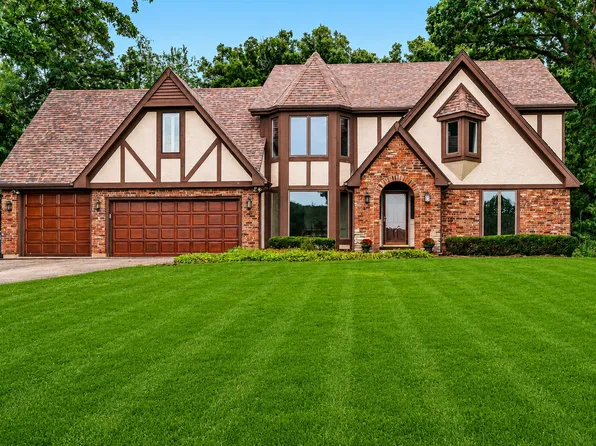 40W815 S Bridle Creek Dr, Saint Charles, IL 60175